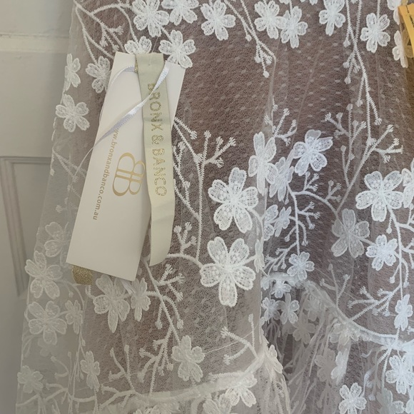 NWT FIONA BRIDAL GOWN IN WHITE - Picture 7 of 16